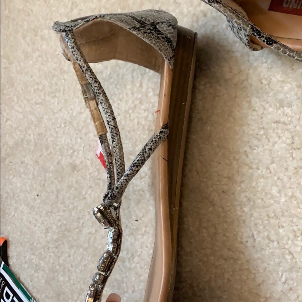 Sandals - Picture 3 of 3